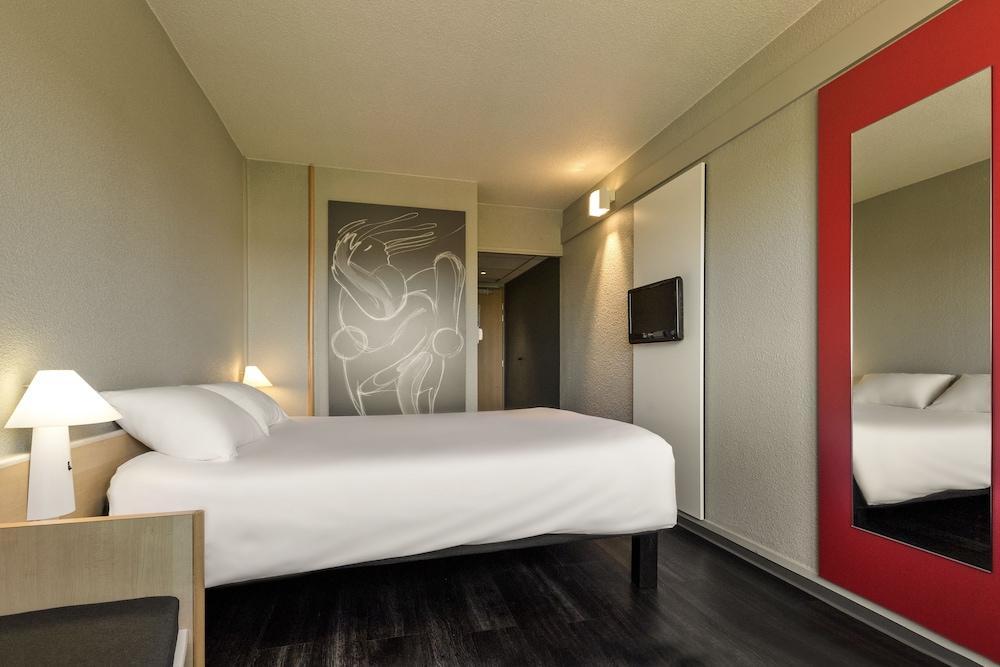 Ibis Mulhouse Ile Napoleon Hotel Sausheim Ngoại thất bức ảnh