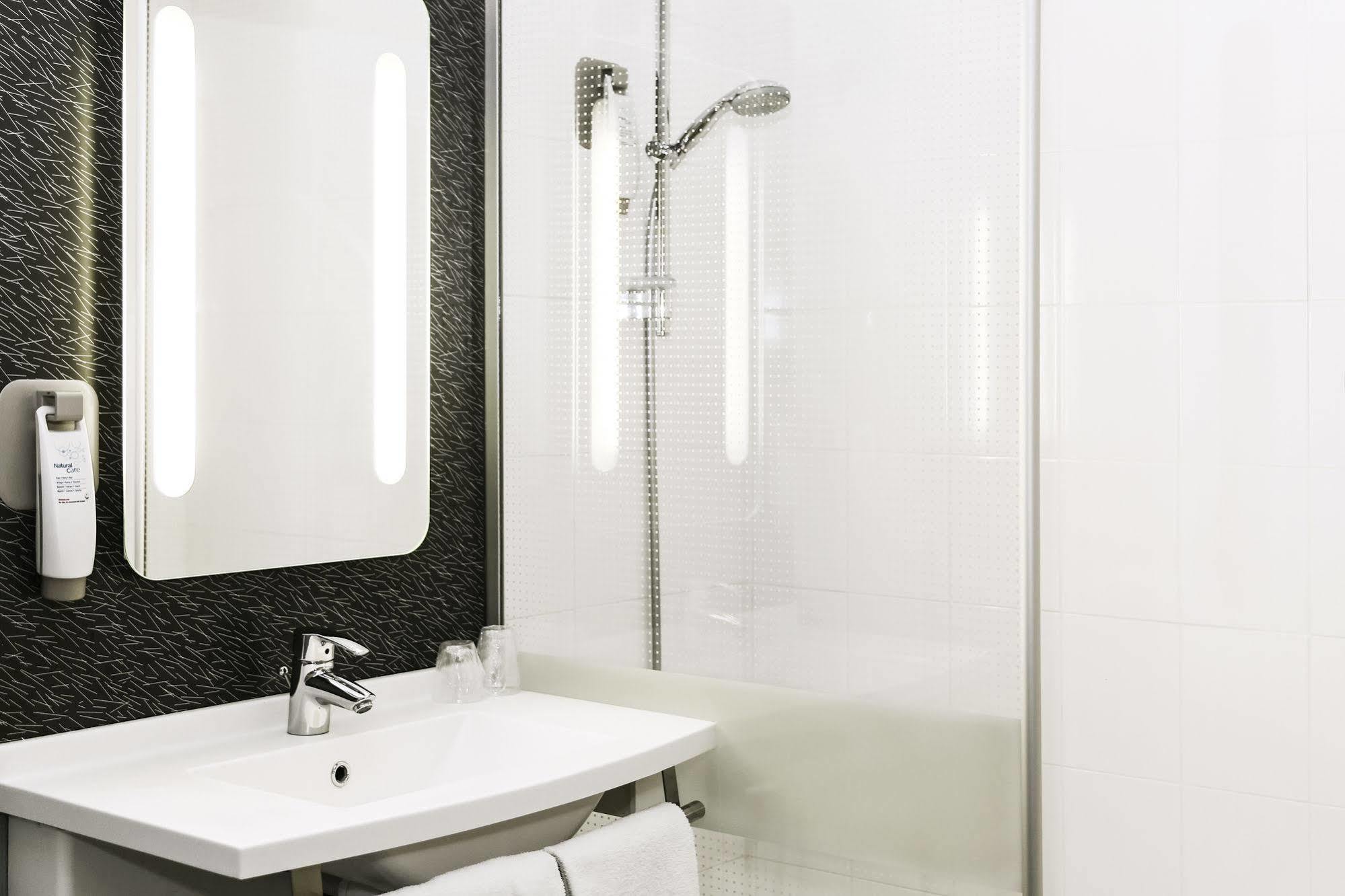 Ibis Mulhouse Ile Napoleon Hotel Sausheim Ngoại thất bức ảnh