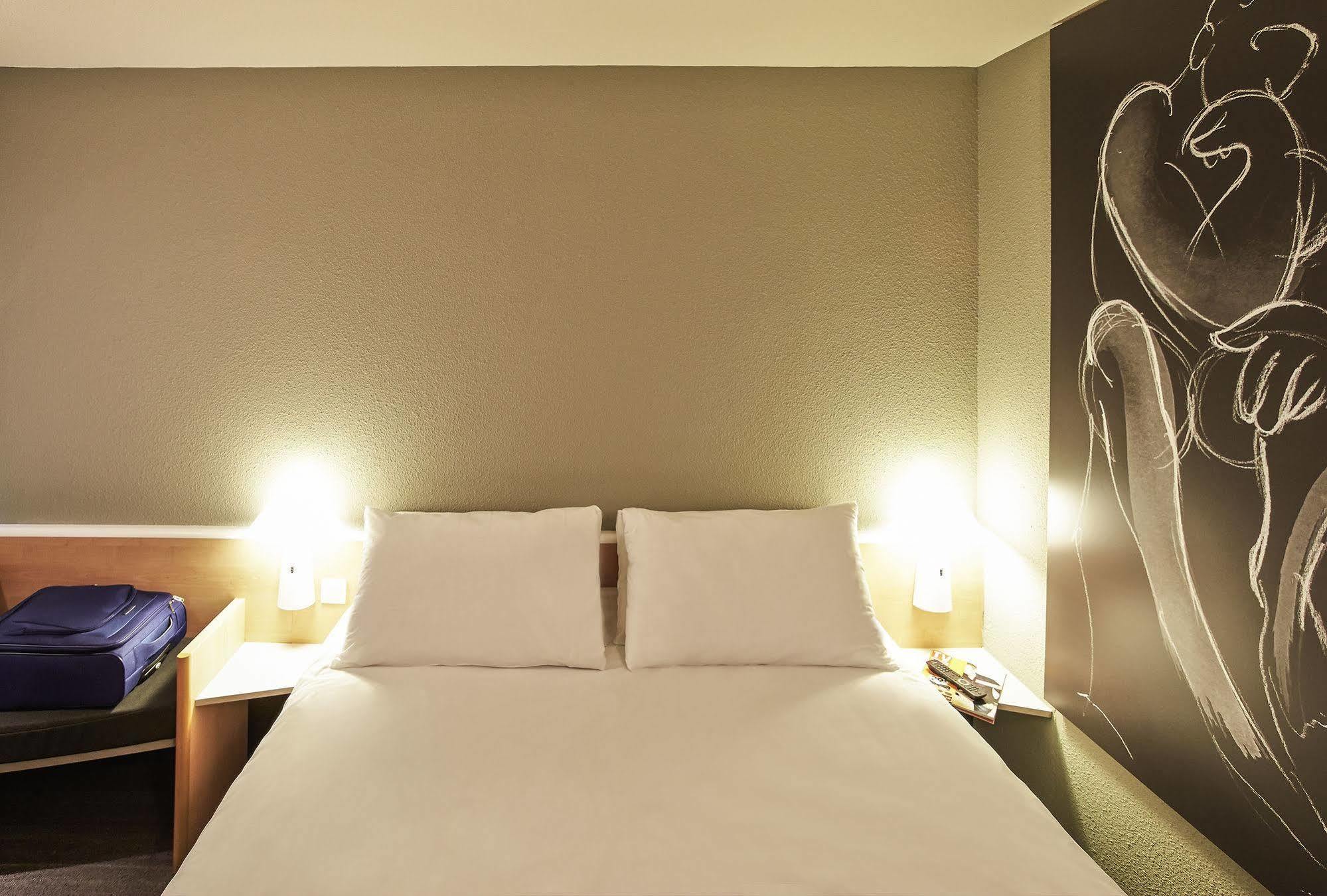Ibis Mulhouse Ile Napoleon Hotel Sausheim Ngoại thất bức ảnh